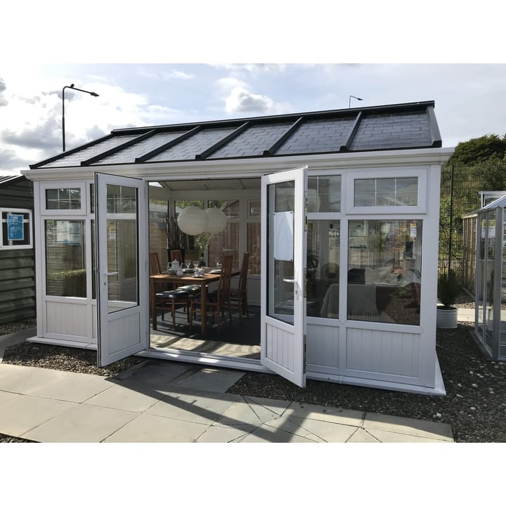 The Wiltshire Plus includes a polycarbonate roof as standard, you can choose to upgrade this to an optional deluxe glass roof or, as pictured here a tile effect roof.
