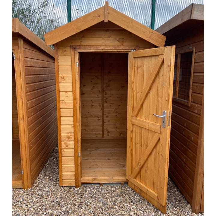 This 4ft x 6ft Heavy Duty Apex is constructed in heavy duty redwood cladding. A roof overhang and opening windows(s) are standard features. Ironmongery is available in a choice of black or as pictured here chrome.