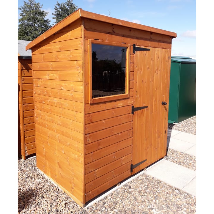 6ft x 4ft Bewdley Pent in Redwood on display at our Ponteland branch. The door has been positioned on the front to the right of the window. Note the opening window, a standard feature on all Bewdley sheds.