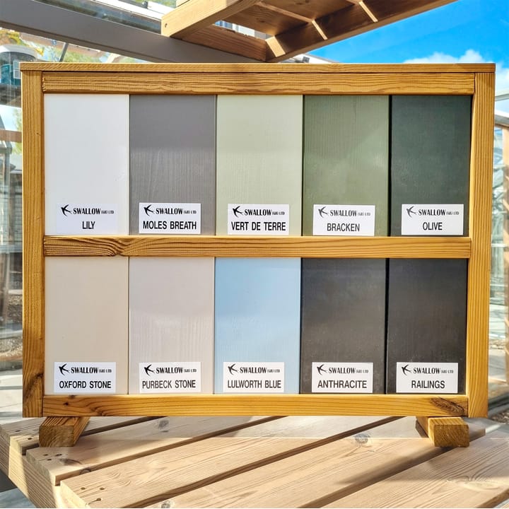 Choose an optional painted finish for your greenhouse. Available in a choice of 10 colours.