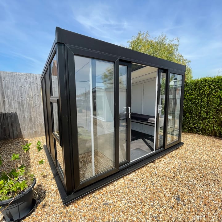 Nordic Manhattan Pent 3.6m x 2.4m in White.
If you want uninterrupted views of your garden, then the Manhattan Pent may well be the ideal garden room for you. The fully glazed front of the building allows plenty of natural light without obscuring the view.