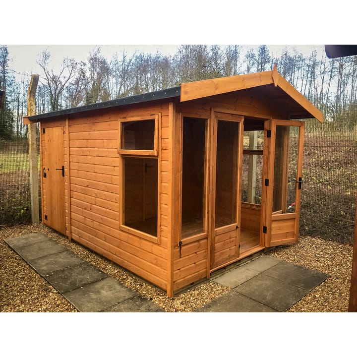 This 8ft x 8ft Tenbury has the optional 4ft deep shed extension added, making the overall size of this building 8ft x 12ft. Other optional extras include; internal shed door, a heavy duty floor upgrade and pressure treated floor bearers. Redwood has been chosen for the cladding.