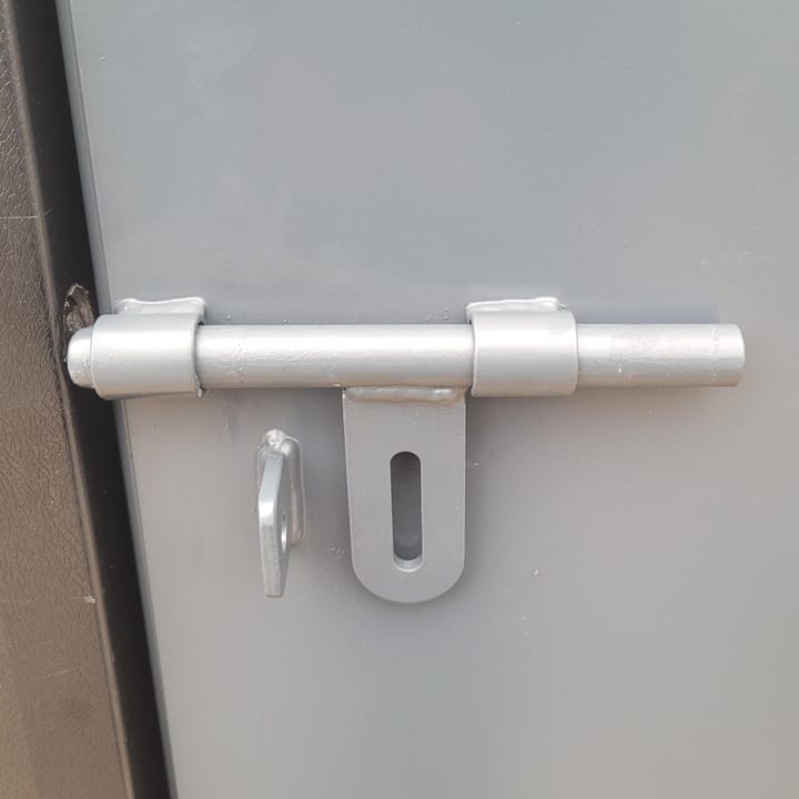 The sliding bolt lock is fitted onto the main door for additional security, ready for you to fit a padlock of your choice.