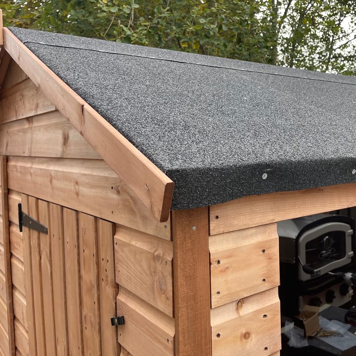 All Shedfast apex sheds include a high quality, polyester backed felt roof for longevity.